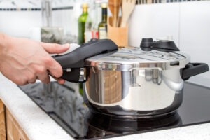 High pressure aluminum cooking pot with safety cover, pressure cooker